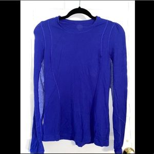 Purple/blue Lululemon top